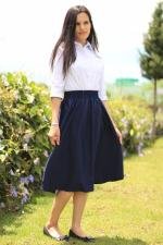 Saia midi franzida azul marinho