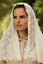 V&eacute;u off-white oval Santa Catarina