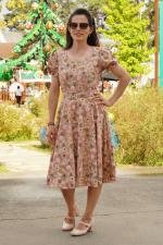 Vestido midi D&aacute;lia marrom