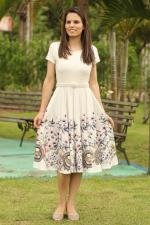 Vestido midi god&ecirc; total off-white flores