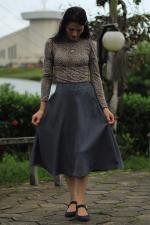Saia midi godê pied poule com bolsos