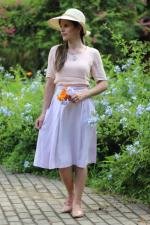 Saia midi de pregas lavanda leve