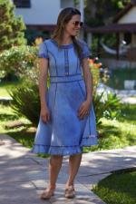 Vestido midi jeans claro evas&ecirc; babados