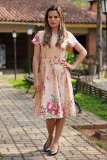 Vestido midi evas&ecirc; rom&acirc;ntico com cinto