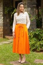 Saia longuete evas&ecirc; laranja com bolsos