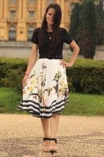 Vestido midi god&ecirc; total preto e branco floral